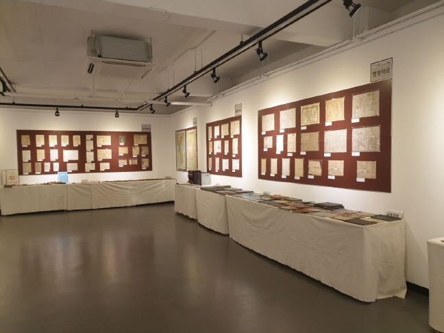 영주의 빛바랜 근현대 기록물 전시회