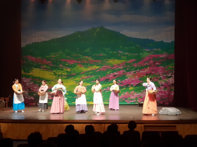 덴동어미 화전놀이