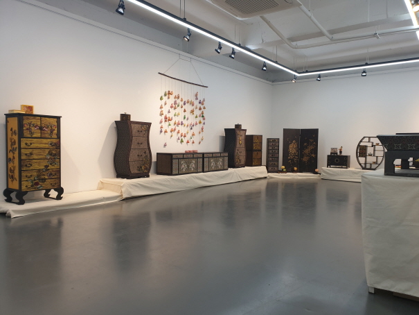 꽃. 종이. 흙 이야기