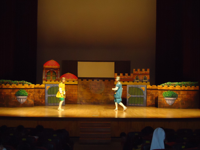 패션코믹+복합뮤지컬 New '벌거벗은 임금님