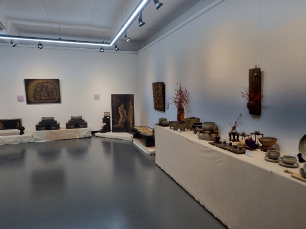 꽃. 종이. 흙 이야기