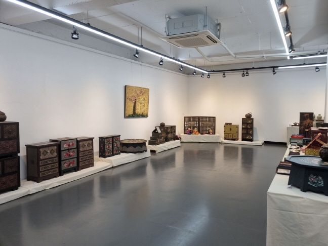 꽃. 종이. 흙 이야기