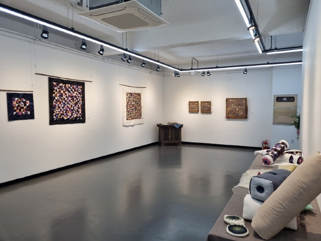 김미경 첫번째 개인전 규방공예 - 시간 한 땀, 바늘이야기