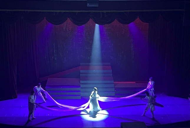 연극 '그녀의 이름은 어디에'